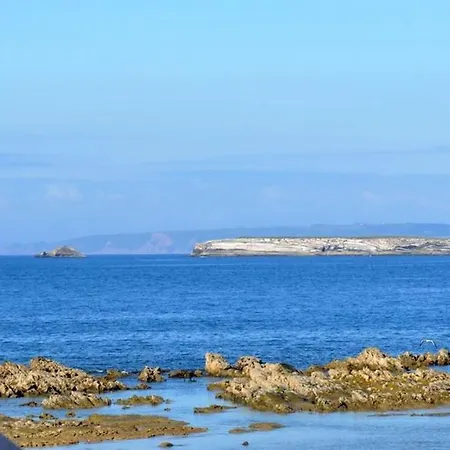 בית נופש Cozy House In Peniche, 30 M² With Sea View פניש