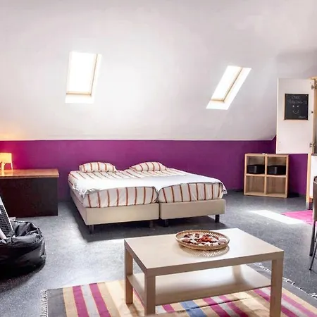 Cozy House In Peniche, 30 M² With Sea View בית נופש פניש